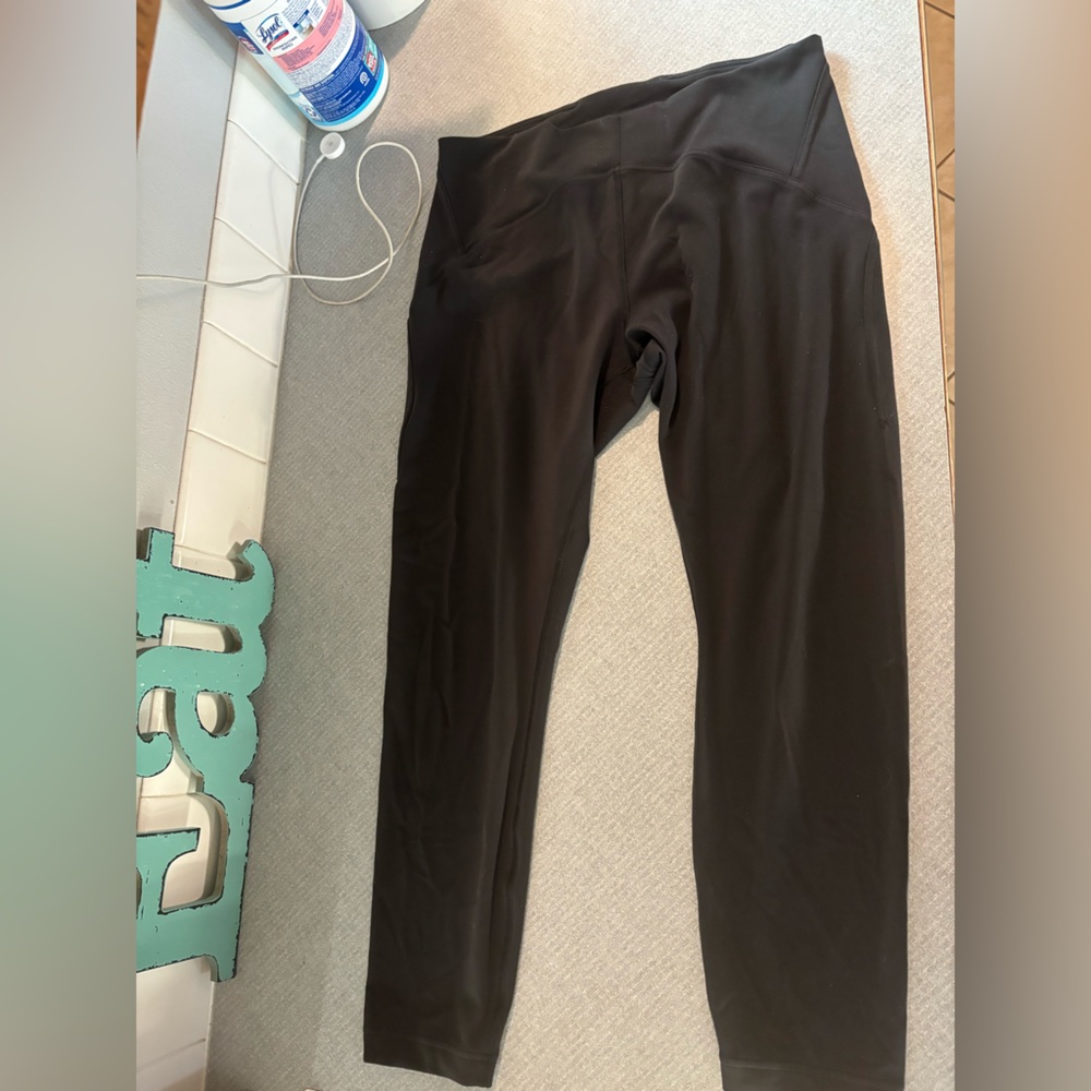 25” lululemon leggings